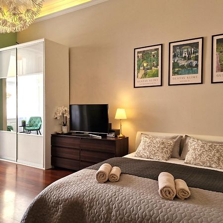 Apartment Exclusive View Cvjetni Trg Zagreb Ngoại thất bức ảnh