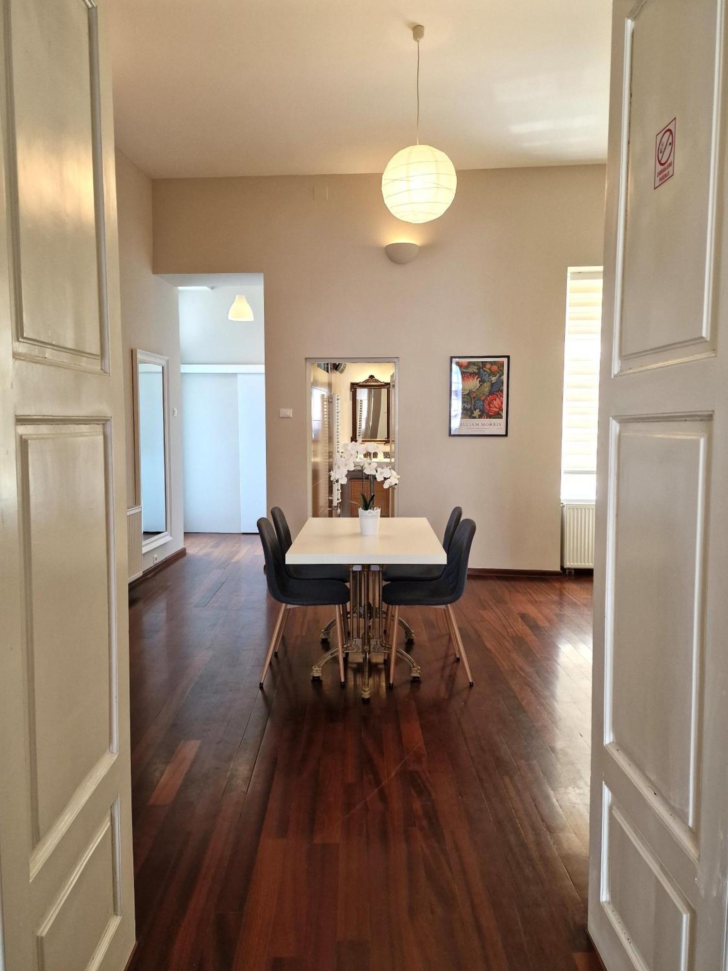 Apartment Exclusive View Cvjetni Trg Zagreb Ngoại thất bức ảnh