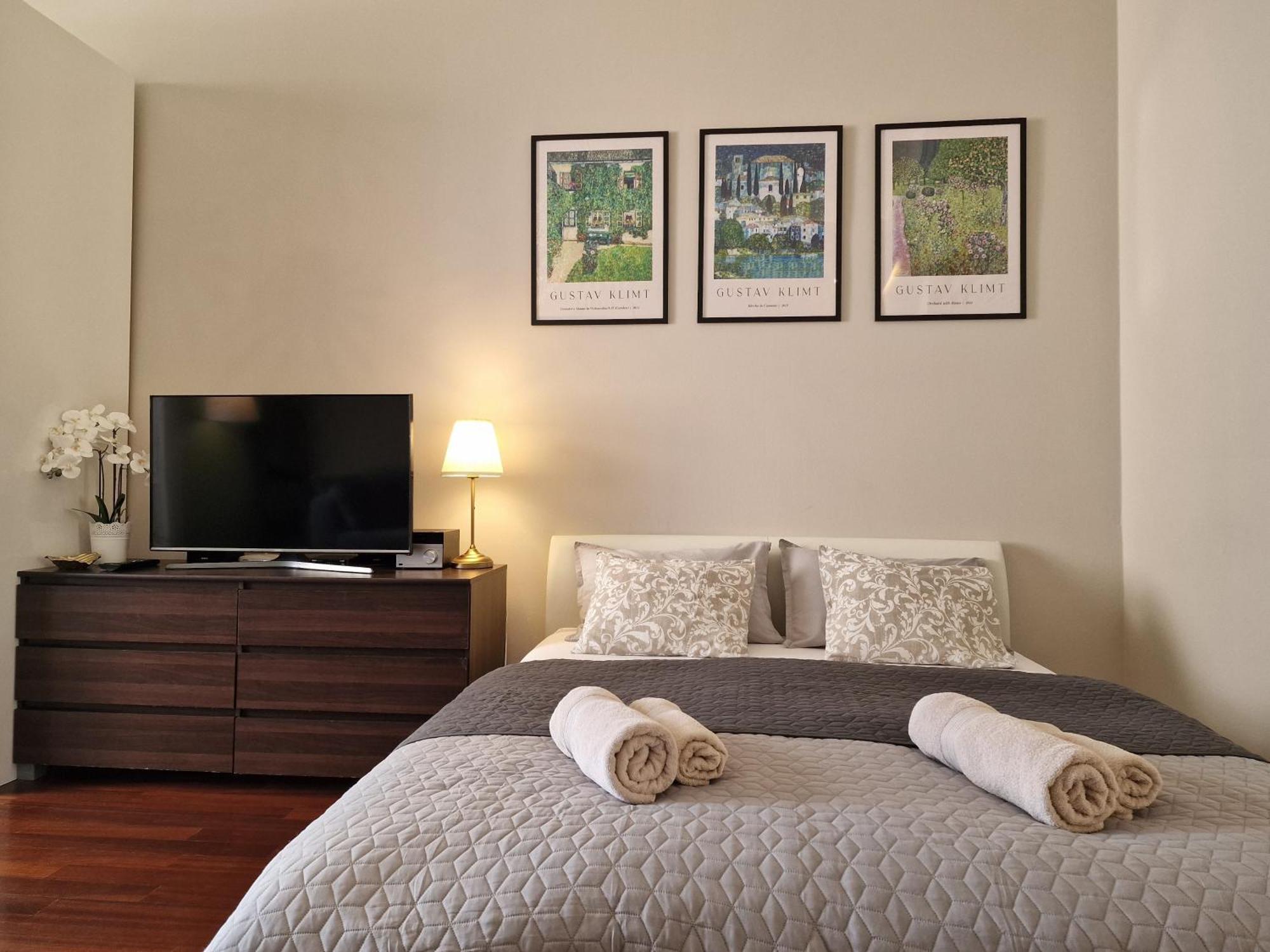 Apartment Exclusive View Cvjetni Trg Zagreb Ngoại thất bức ảnh