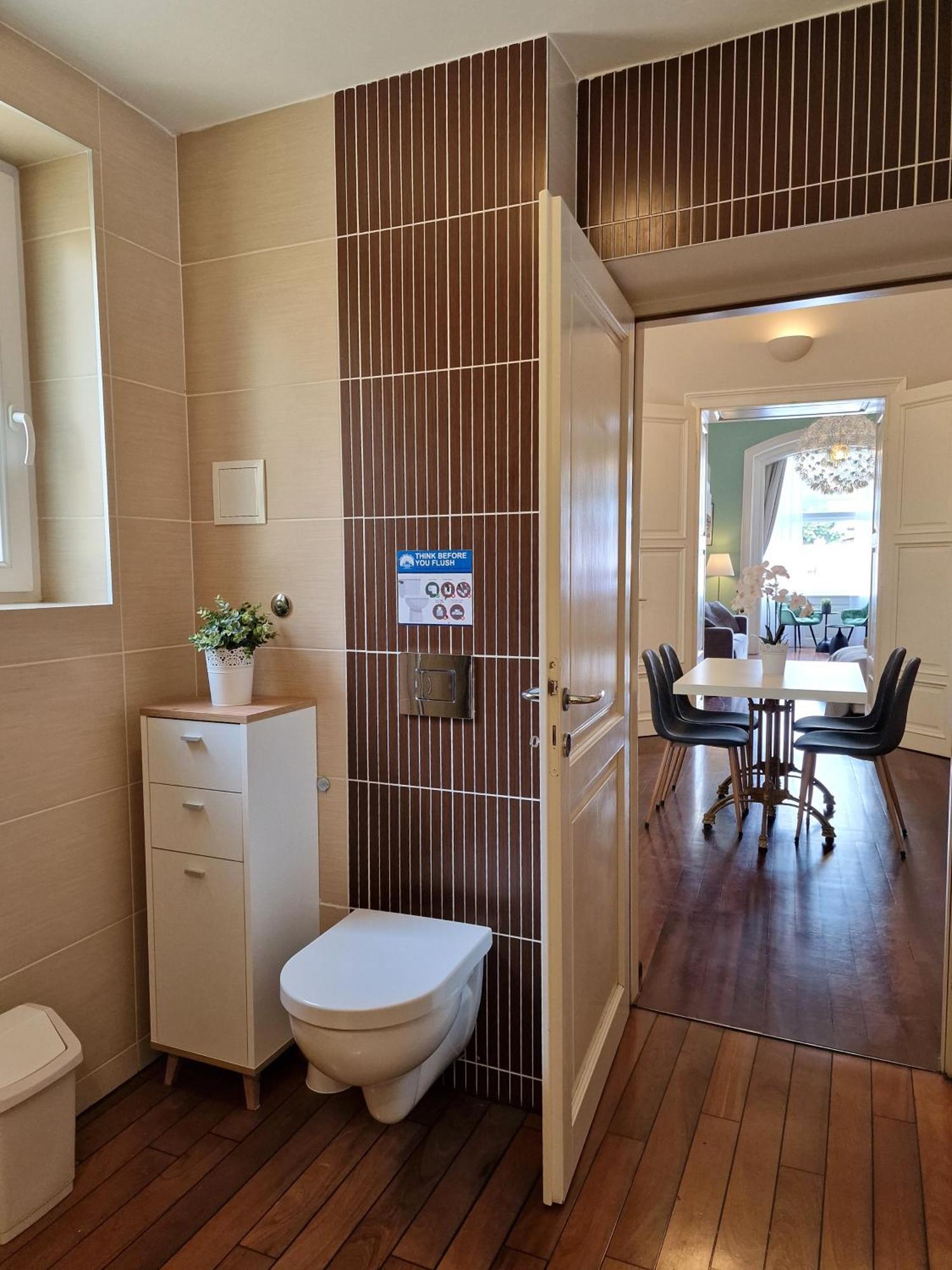 Apartment Exclusive View Cvjetni Trg Zagreb Ngoại thất bức ảnh